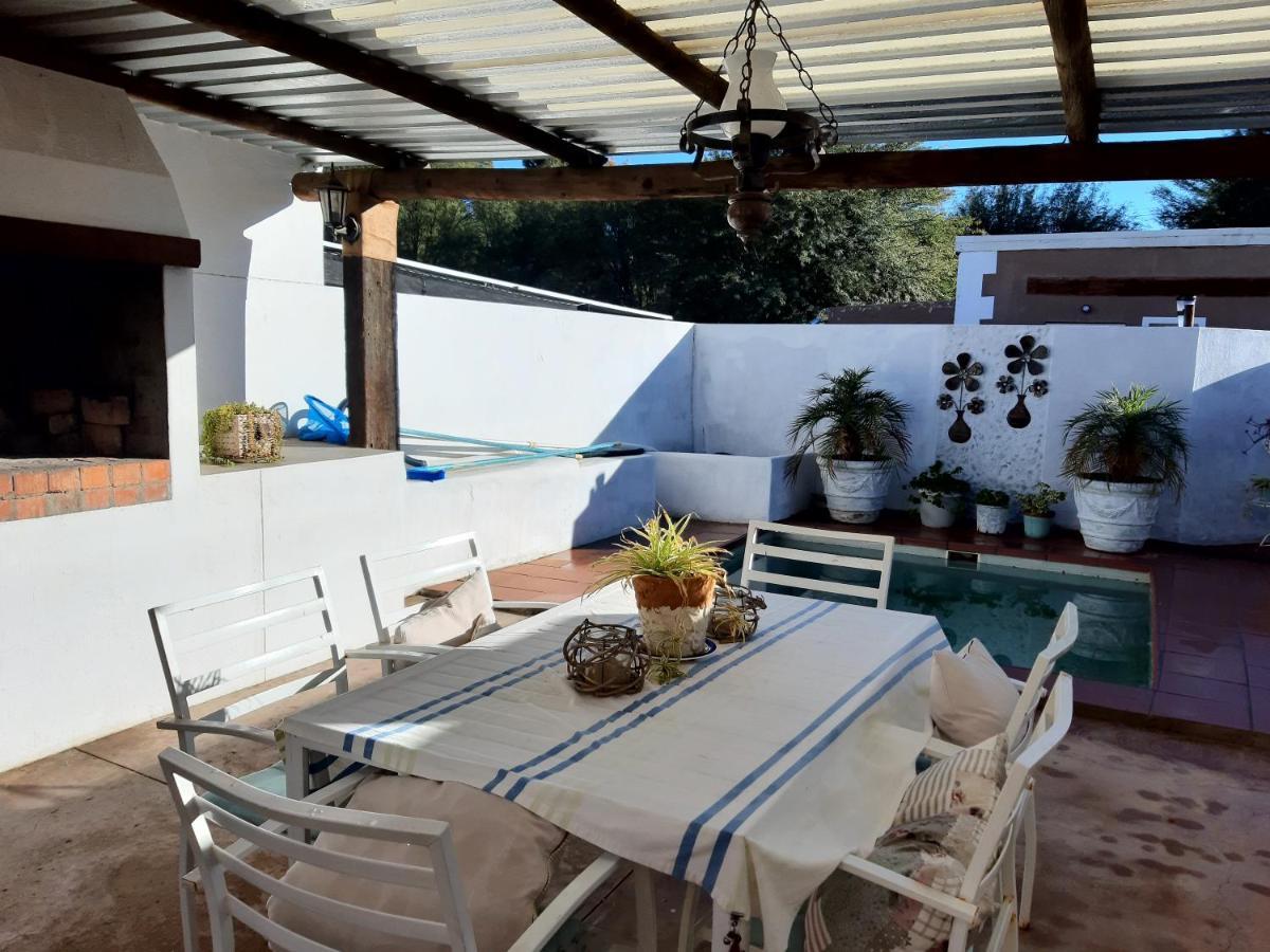 Carmel Villa B&B Or Self-Catering Calvinia Extérieur photo