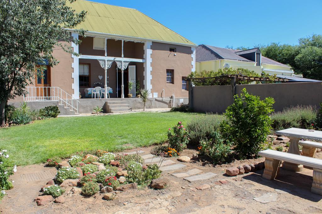 Carmel Villa B&B Or Self-Catering Calvinia Extérieur photo