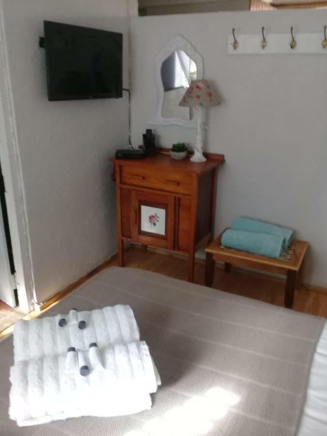 Carmel Villa B&B Or Self-Catering Calvinia Extérieur photo