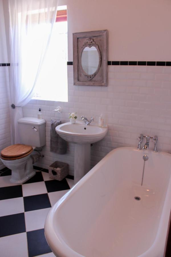 Carmel Villa B&B Or Self-Catering Calvinia Extérieur photo